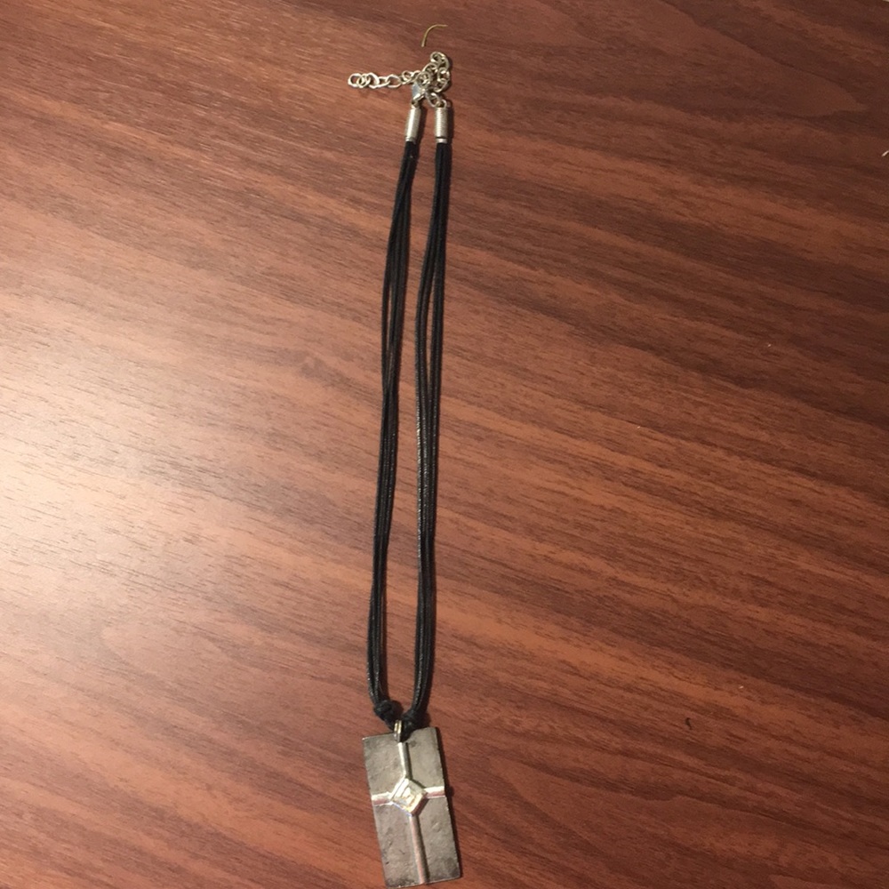 short silver cross necklace